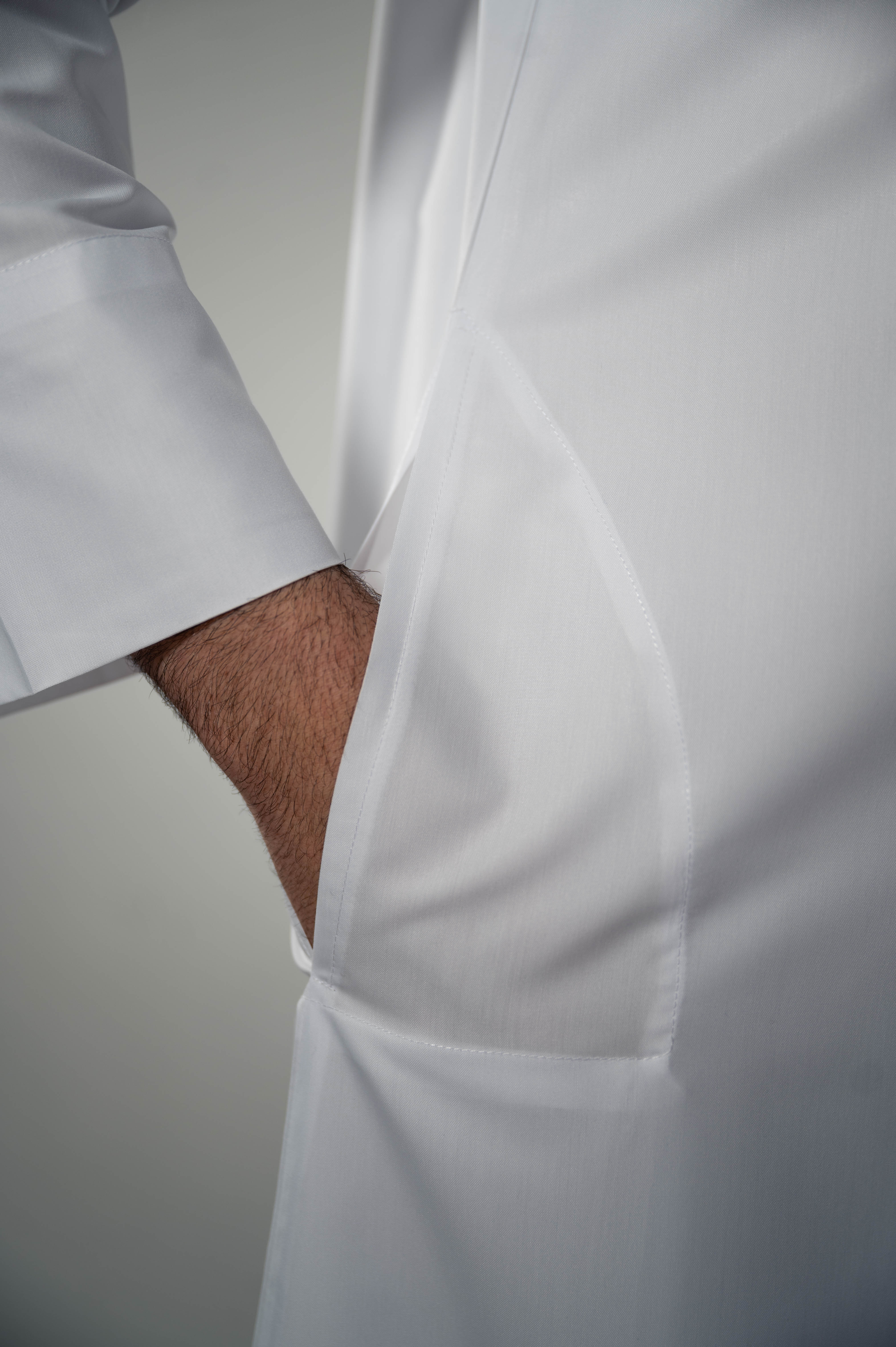 Saudi Thobe / Emirati cut (White)